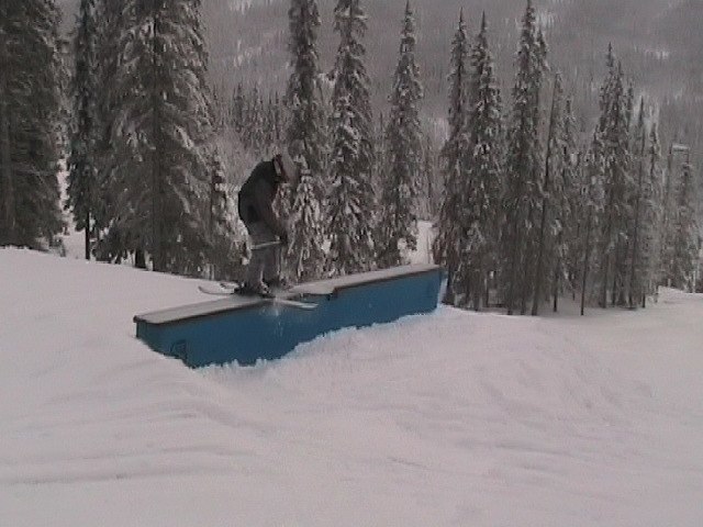 jag åker en box i bydalen. Åkare: Erik Törnvall.
