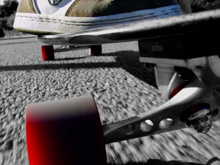 LOngboard i svartvitt/färg.