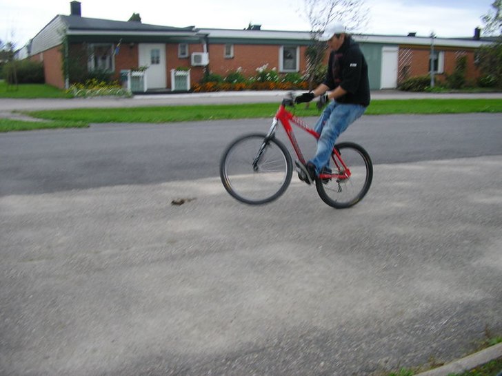 Barspin. Foto: Gustav. Åkare: Fredrik Turri.