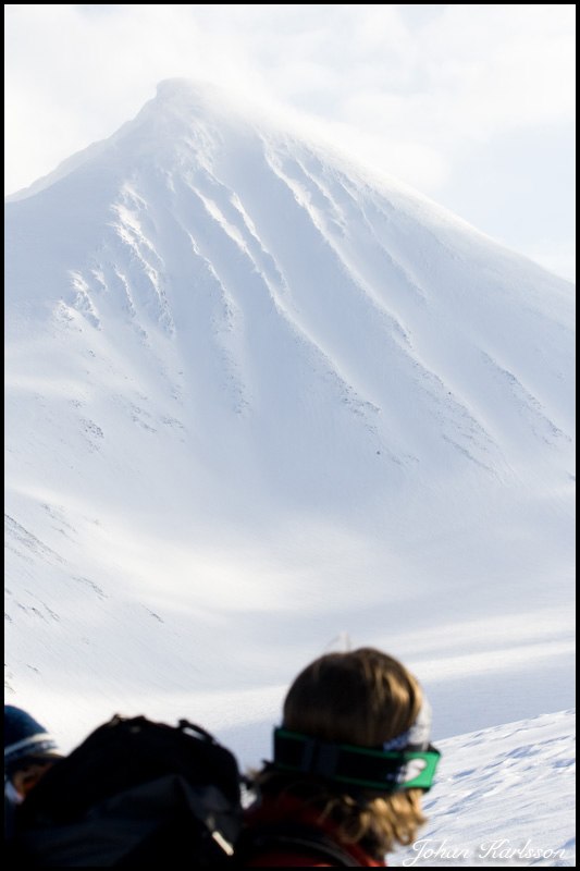 Utsikten på en av topparna runtomkring på vägen. Foto: Johan Karlsson. Åkare: Daniel, Rikard Wennberg.