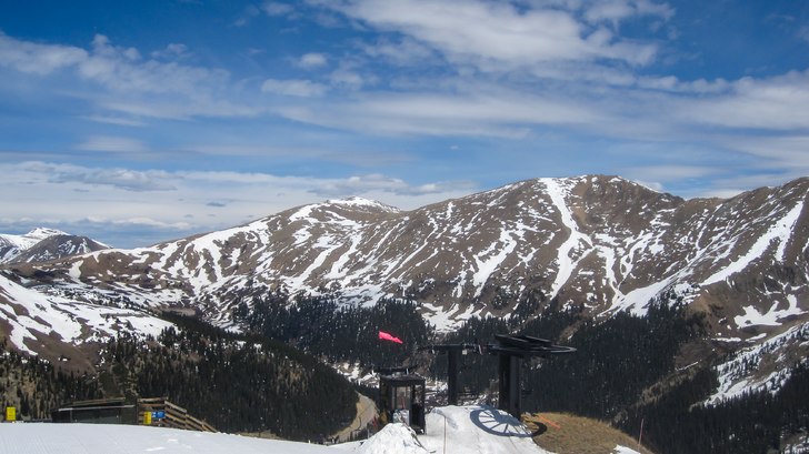 Toppen av 2-stolsliften 2012-04-26, inte mycket sn.