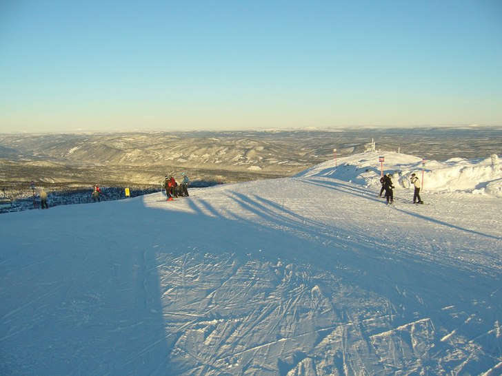 Toppen på Trysilfjellet (St. Olavliften) i riktin. Foto: Seth Pylad.