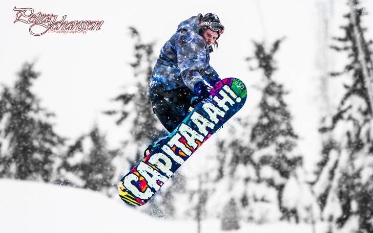 Första gången med snowboard/skidor framför lins. Foto: Petra Eleonor Johnsson.