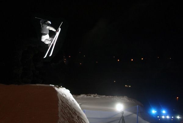 Sportlovsdisco i Väsjöbacken, åkning hela natte. Foto: Henning Olsson.