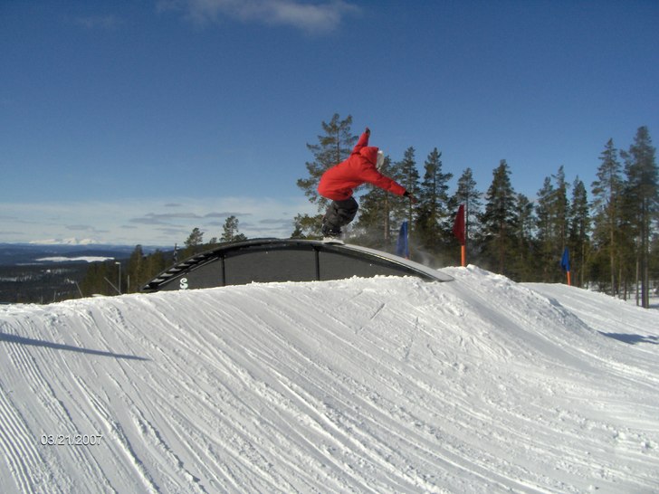 säg jag svär. Foto: johan sjö. Åkare: emil nyström.