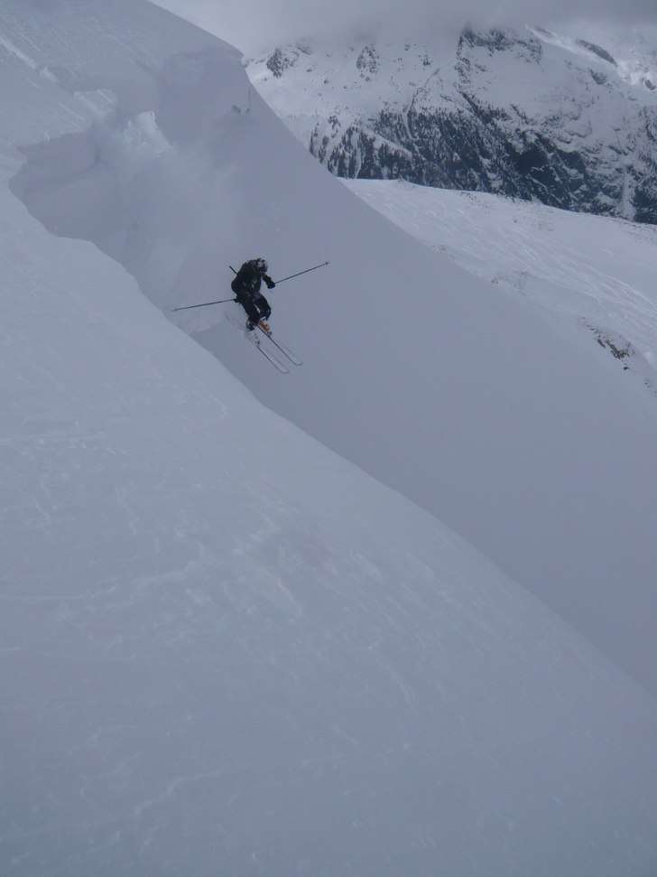 såg inte att det var 5 meter vindhäng. . Foto: robban. Åkare: jonas.