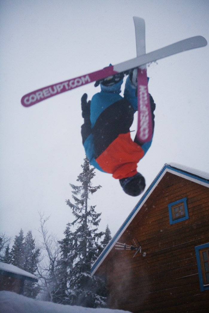 Lincoln loop med kors på tomten.. Foto: Lena Djuphammar. Åkare: August Djuphammar.