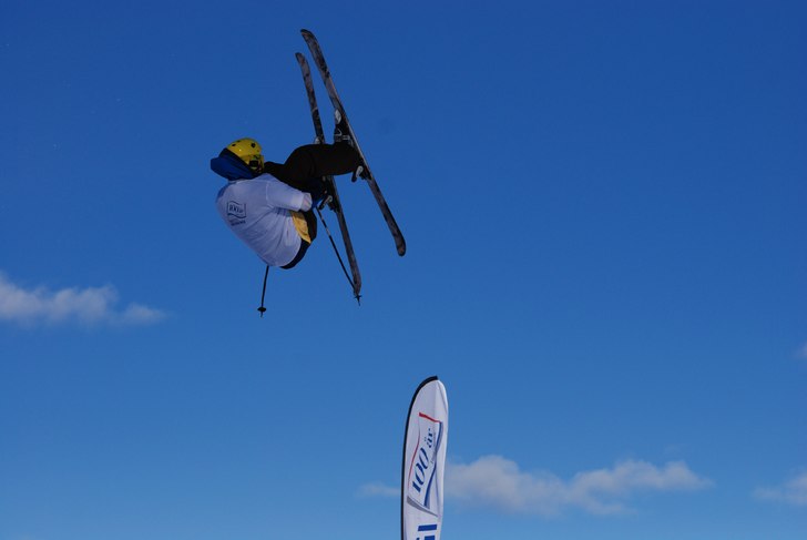 Double front. Foto: Linn Nilsson. Åkare: Dennis Berggren.