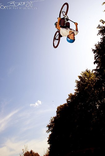 bakåtvolt. Foto: simon berggren. Åkare: anton thelander.