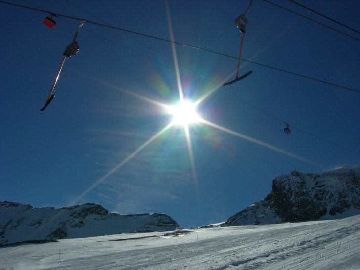 Solen skinner himmlen är blå!. Foto: Anton aus Tyrol.