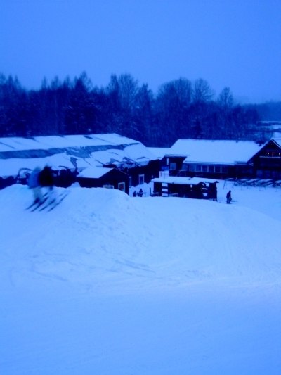 fett sämst bild, ändå fett bäst är vi. Foto: agnes jonasson. Åkare: Lisa Jilka & Tora Kastman.