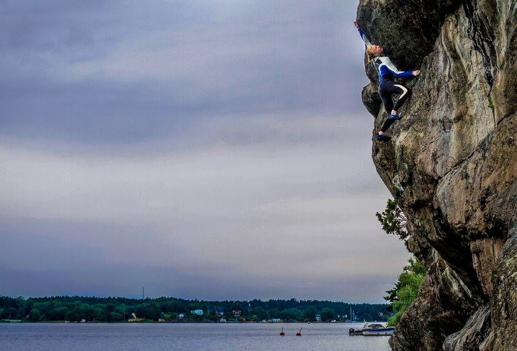 Deep water soloing på värmdö

för att se fle.
