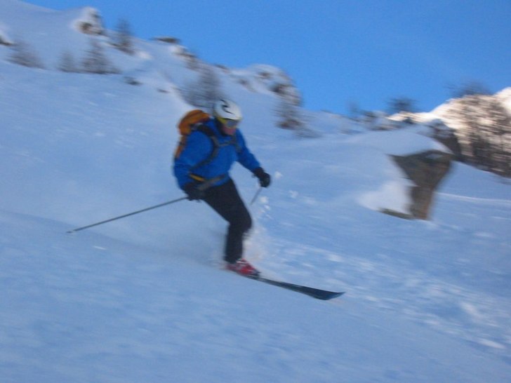 Pelle plöjer puder.. Foto: Martin Bengtsson. Åkare: Pelle Lång.