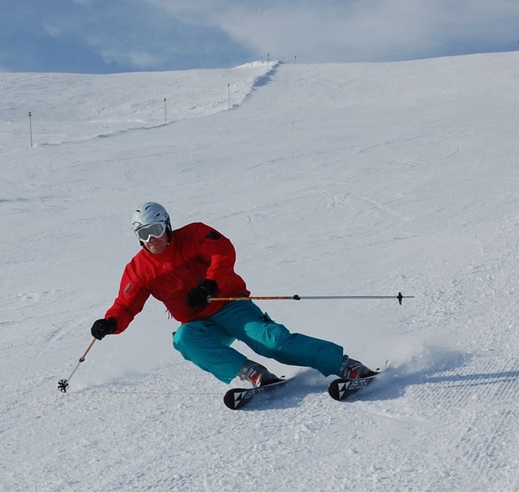Stoooora svängar :). Foto: Daniel Albing. Åkare: Martin Sundvall.