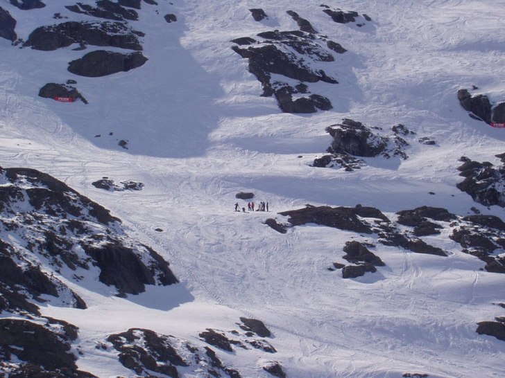 Tobias Nordahl vurpa på scandinavian big mountain. Foto: Jon Nilsson. Åkare: Tobias Nordahl.