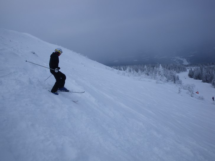 Lite offpiståk i de norska fjällen. Foto: Daniel Wahlström. Åkare: Josef Johnsson.