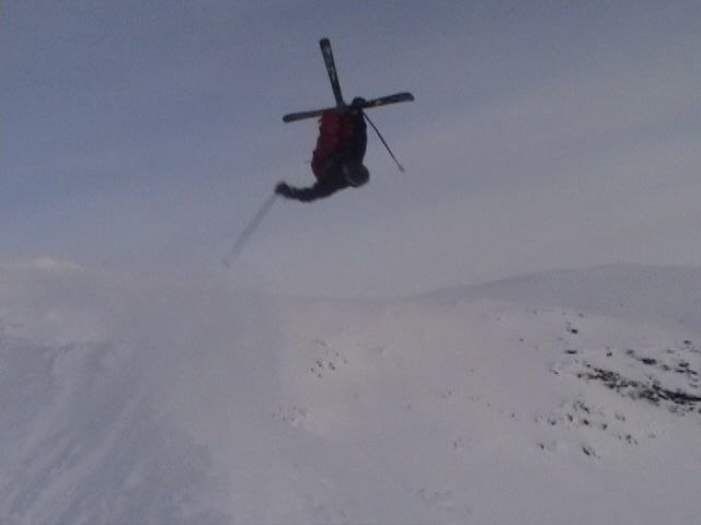 backcountry corner backflip mute. Foto: Johan Mannerztrole. Åkare: Vegard Dahle.