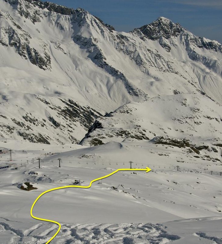 Vägen över bort mot den numera borttagna stolsli. Foto: Powder Department Stubaier Gletscher,.