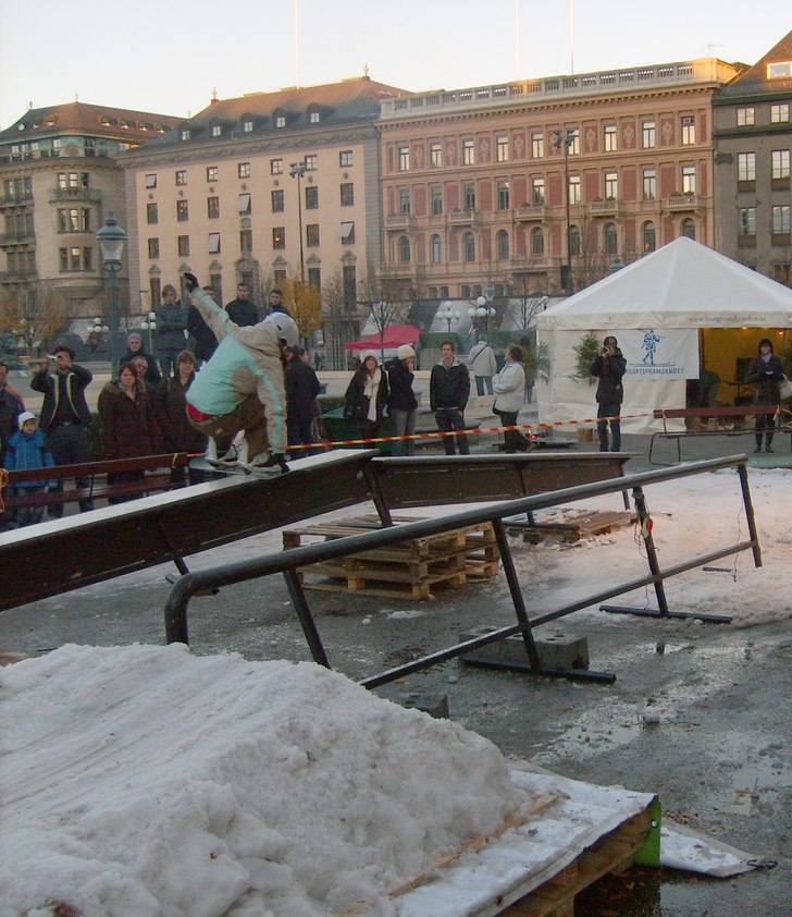 Bs board på Kungsan Railjam.. Foto: Hilda. Åkare: Charli.