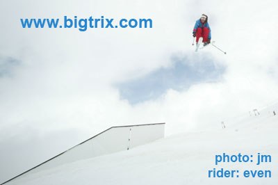 He he, gammalt jibbmeister pic.. Summerskiing in F. Foto: Jens Morten Øvervoll. Åkare: EvenO.