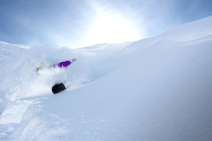 Puder. Foto: Anton Hilling. Åkare: Albin Åström.