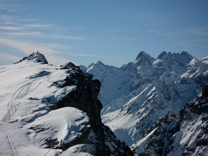 Skidåkare gör sig redo på en förtopp till La B. Foto: Jonas Tufvesson.