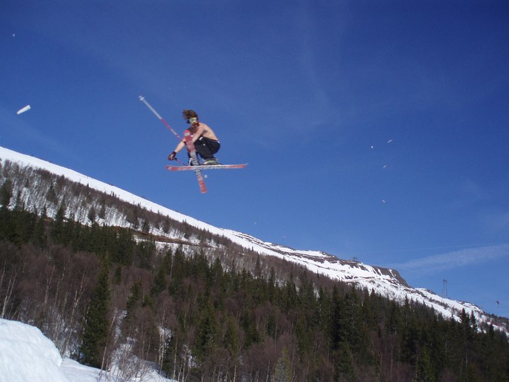 hej. Foto: Niklas Wikström. Åkare: Christofer Kellgren.