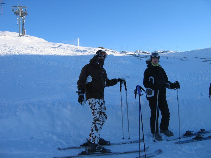 Jag och Boris uppe på Totten, 1497m.. Foto: Christian Olsén. Åkare: Robert Johansson, Boris Peters.