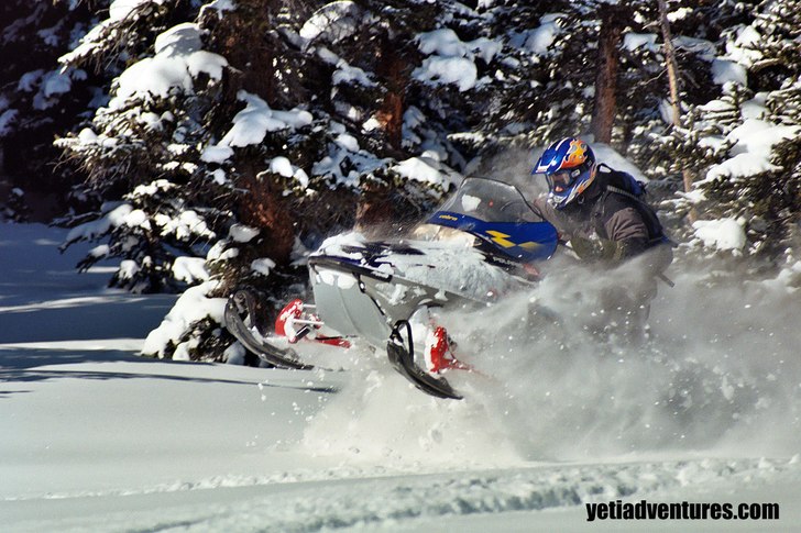 Det här året fanns det gott om bottenlös puder . Foto: Jonas Emilsson. Åkare: Mikael Ljunggren.