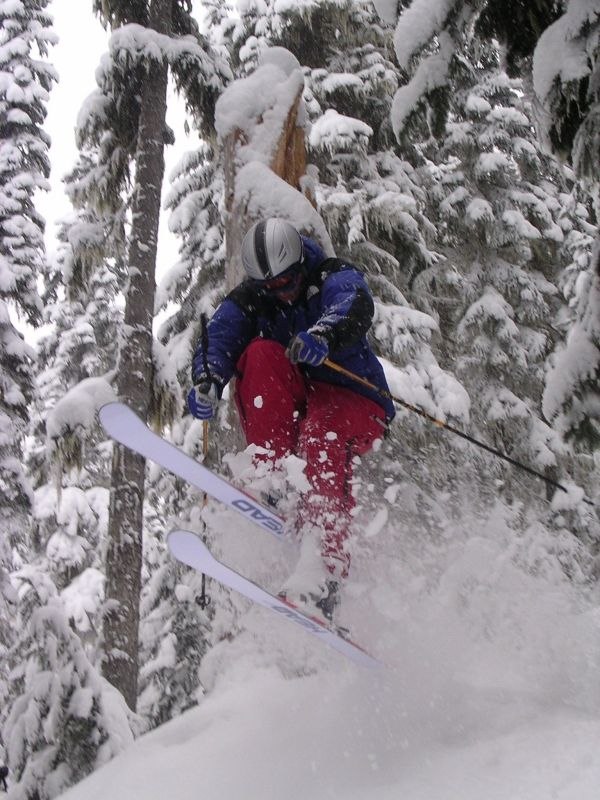 SIsta puder dagen säsongen 2004.... Foto: David Kvart. Åkare: Fredrik Heribertson.