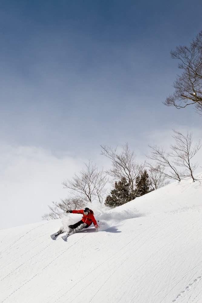 Litet uppvärmningsåk en solig måndagsmorgon i J. Foto: Alexander Thurban. Åkare: David Clemensson.