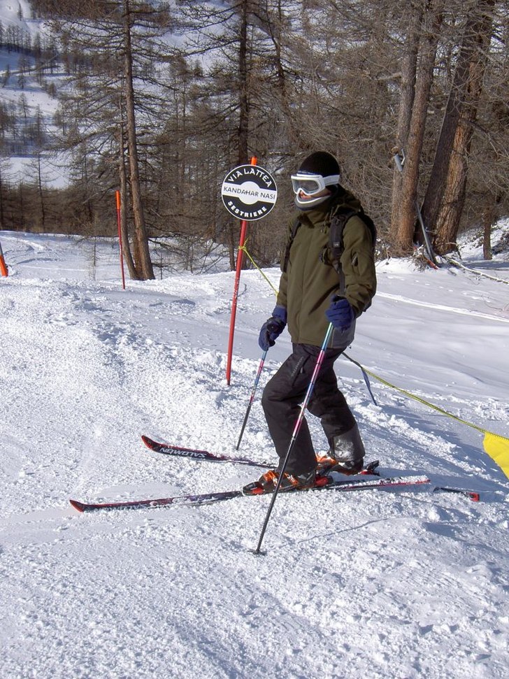 Här är jag! Ståendes i störtloppsbacken för O. Foto: Erik Sundin. Åkare: Johan Andersson.