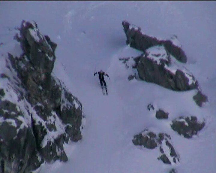 Foto: Cristopher Karlsson. Åkare: Emil Saghamre.