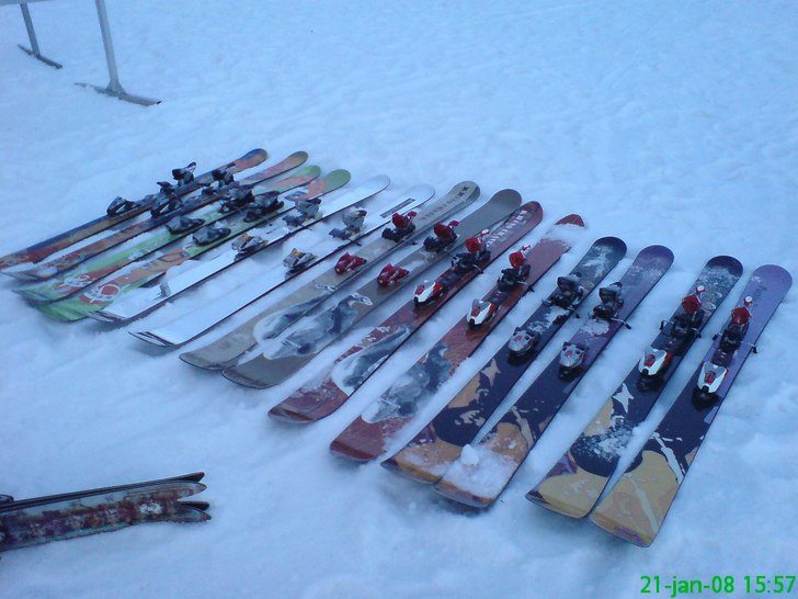 En helt vanlig måndag i Romme…. Eller ?. Foto: Danne Sundström. Åkare: En mängd.