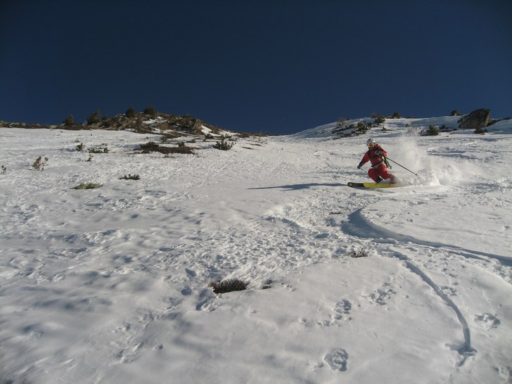 Så här mycket snö är det i Verbier i februari.. Foto: Anton Mattsson. Åkare: Carl Edin.