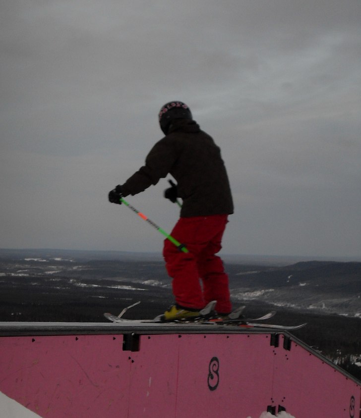 Me on a flat down box.. Foto: Calle Sköld (calle-jalle). Åkare: Filip pettersson(powerOFF).