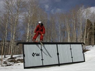Skön Hög Rail i Vail. Foto: Filip Christensen. Åkare: Henrik Lampert.