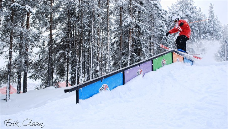 Rail Session. Foto: Erik Olsson. Åkare: Benjamin Hjertstrand.