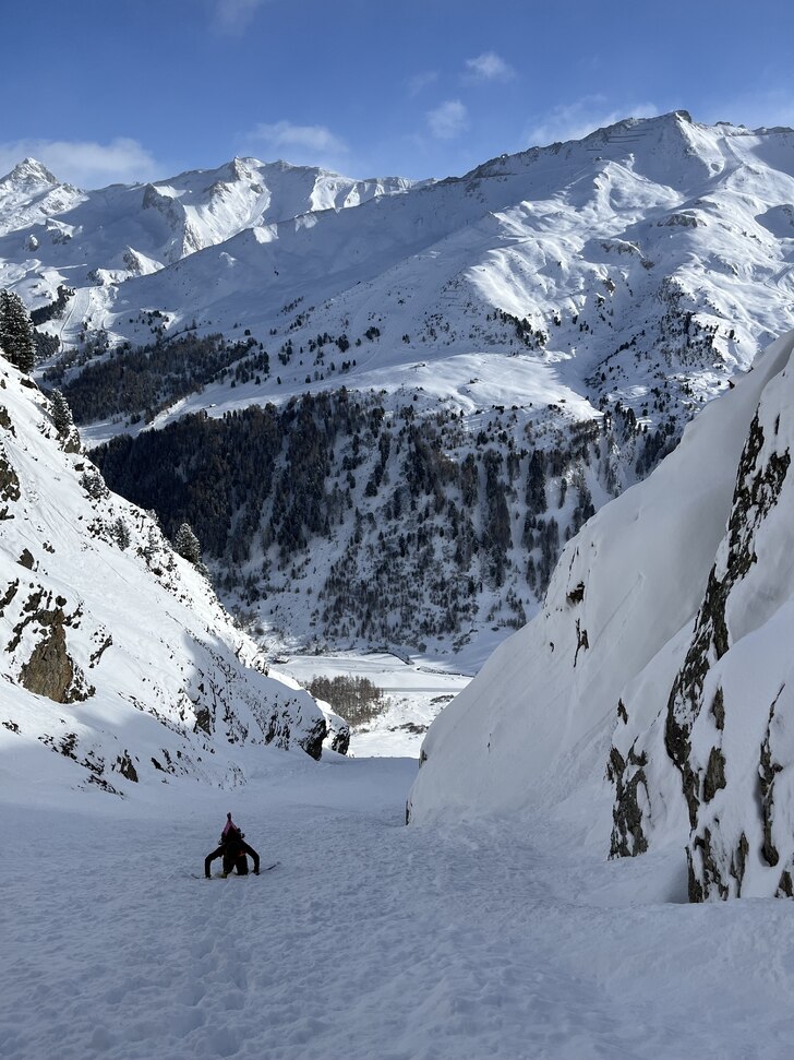 Filip Rentschler på väg upp i (nästan) bottenl�. Foto: Marcus Rentschler.