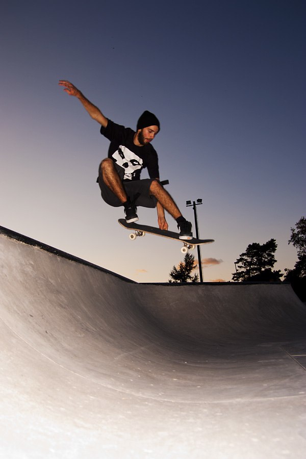 f/4
1/200s
ISO 100
18 mm. Foto: Hedda Berander. Åkare: Oscar Pettersson.