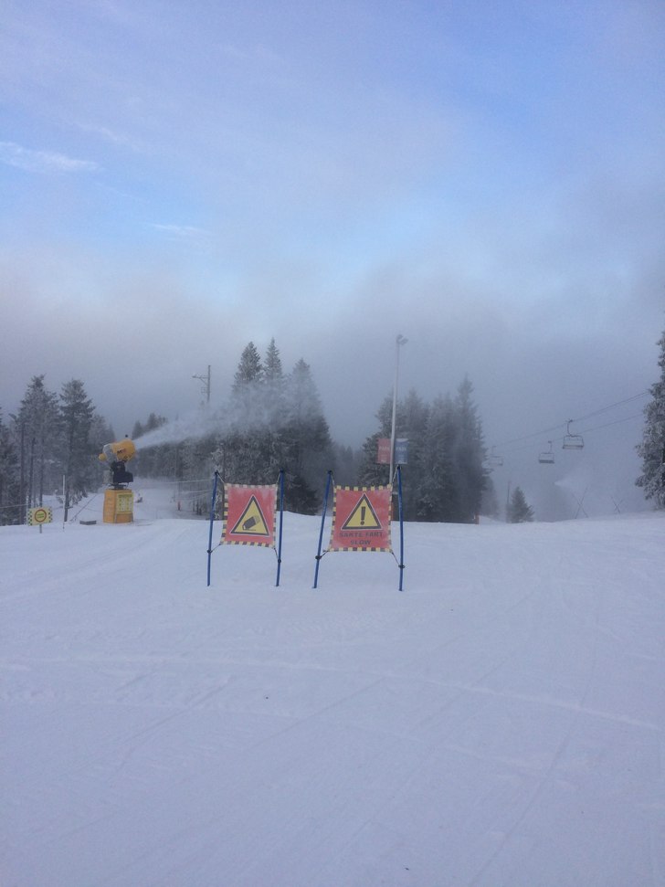 Varierende føre pga snøproduksjon
.