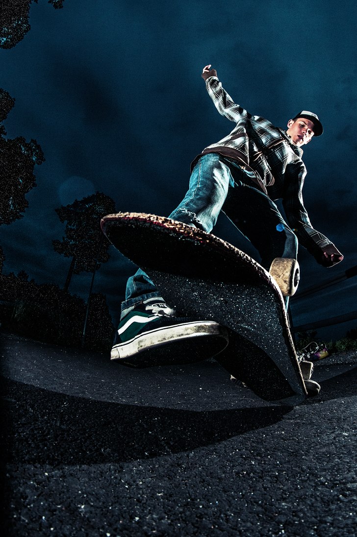 http://www.facebook.com/AndreasBryngelPhotography. Foto: Andreas Bryngel. Åkare: Axel Hector Stahre.