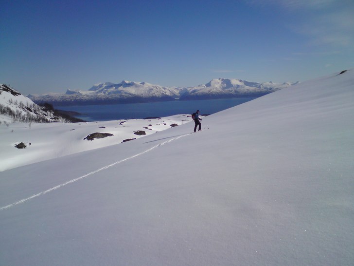 En fantastisk topptur i Norge 1 timme från Riksgr. Foto: Daniel Albing. Åkare: Tony Häggström.