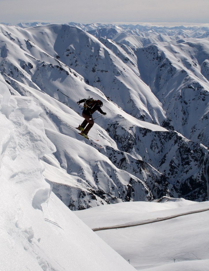 Rörliga bilder
http://www.freeride.se/video/kiwi. Foto: Gika. Åkare: Tomas Almbo.