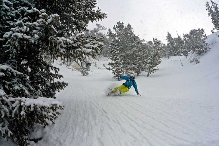 Härlig nysnö och mycket mer på berget än vi ku. Foto: Henrik Liljeqvist. Åkare: Robert Hortlund.