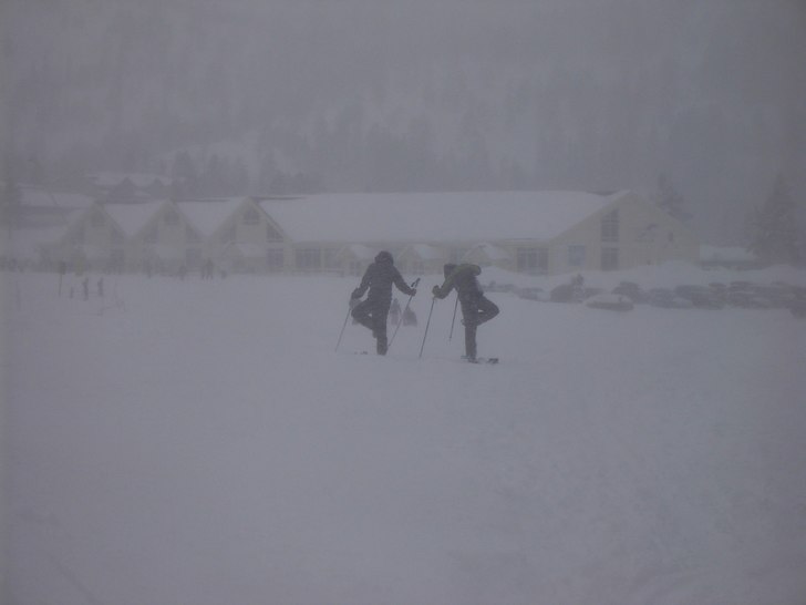 snö under pjäxan! jobbigt jobbigt!. Foto: Mamma. Åkare: bröderna magnusson.