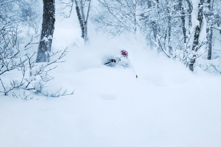 Dagens sista åk en sinnes dag i Furano, januari 2. Foto: Henrik Bonnevier. Åkare: Thomas Munck af Rosenschöld.