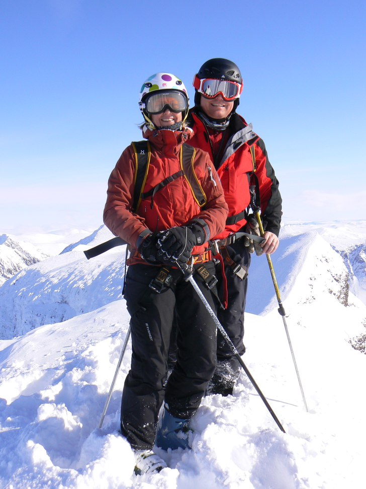 Osannolik tur med vädret. Helt vindstilla, strål. Foto: Mattias Cöster. Åkare: Stefan Vikberg & Karin Ekström.