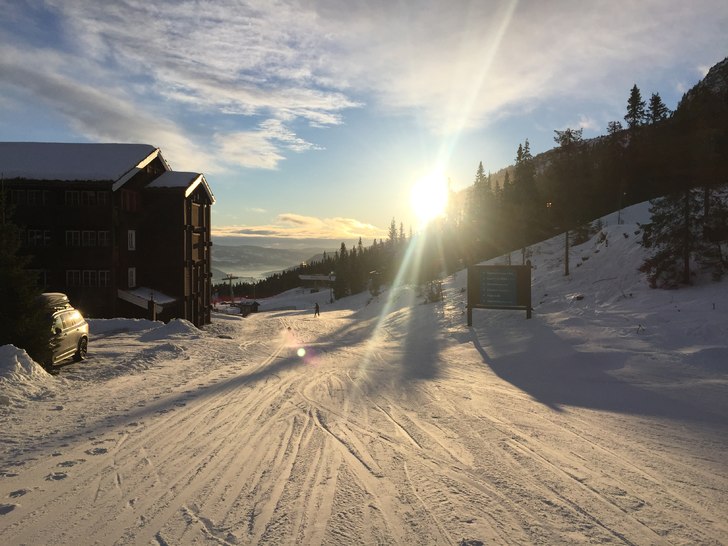 Det er meldt sol og snø i dag
Solen kom først :).