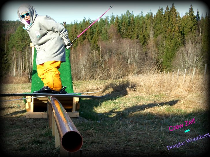 Foto: Joakim Röhlander. Åkare: Douglas Wennberg.